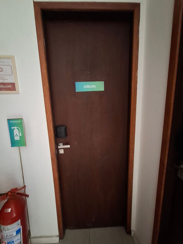 Suítes Privativas entre Copacabana e Ipanema!
