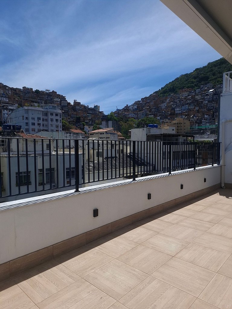 Nuovo appartamento con terrazza a Copacabana