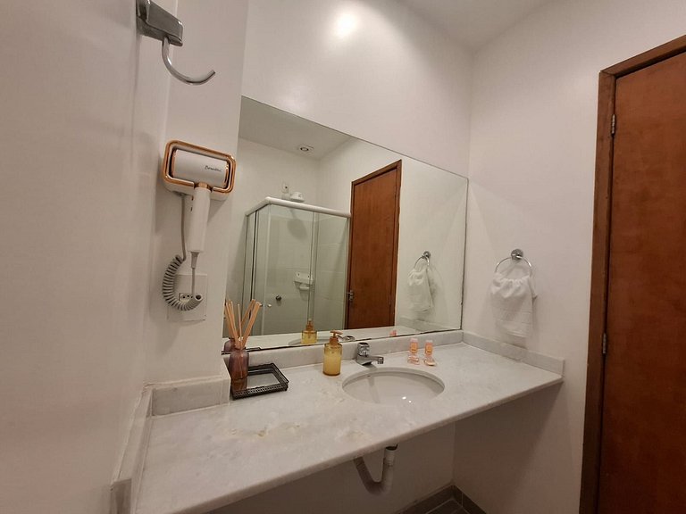 Suítes Confortáveis Entre Copacabana e Ipanema